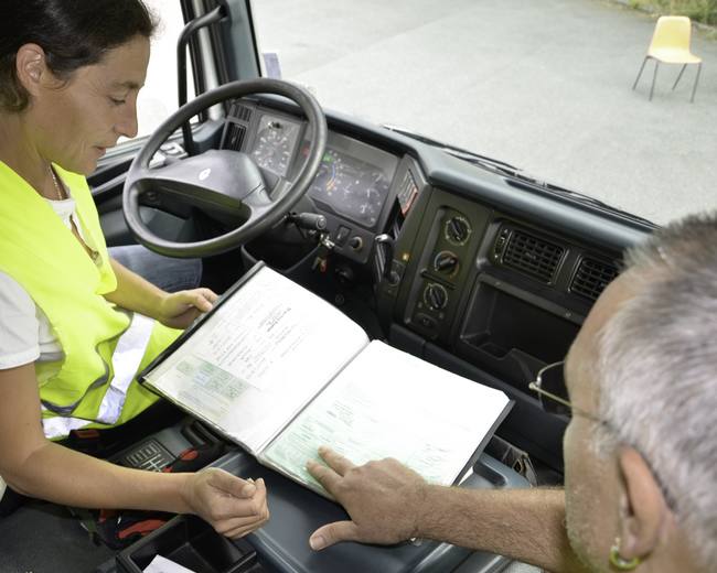 Chauffeur livreur, chauffeuse livreuse